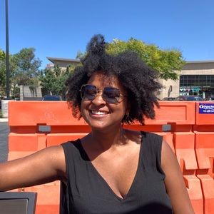 Meet your Posher, Camille